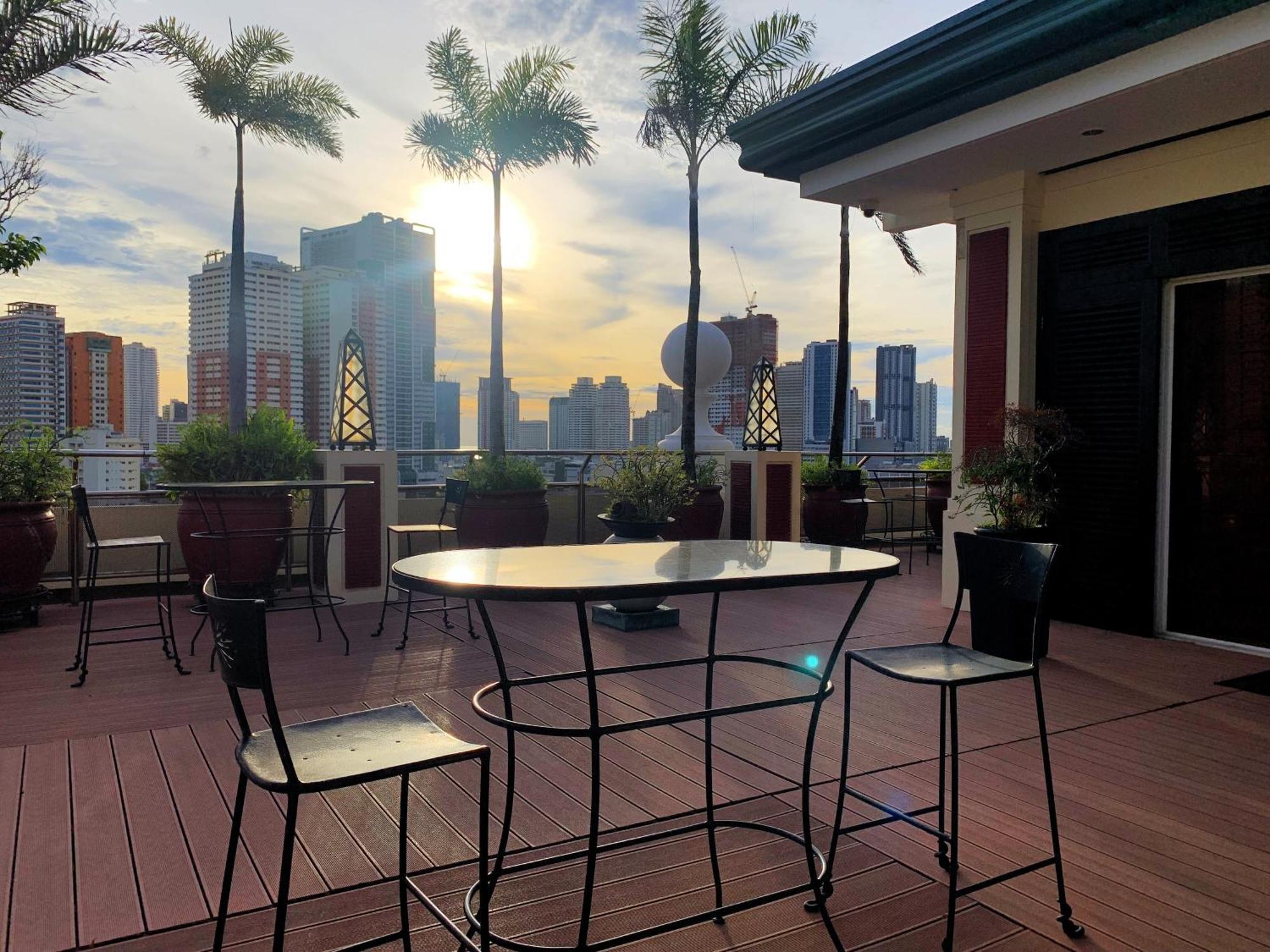 Hotel Benilde Maison De La Salle Manila Exteriör bild